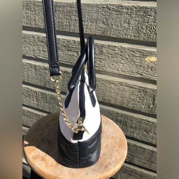 Betsey Johnson black and white quilted crossbody bag - Picture 4 of 14